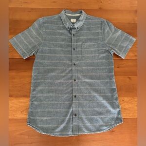 Jack O’Neill short sleeve button down collar shirt with pocket. Navy shirt